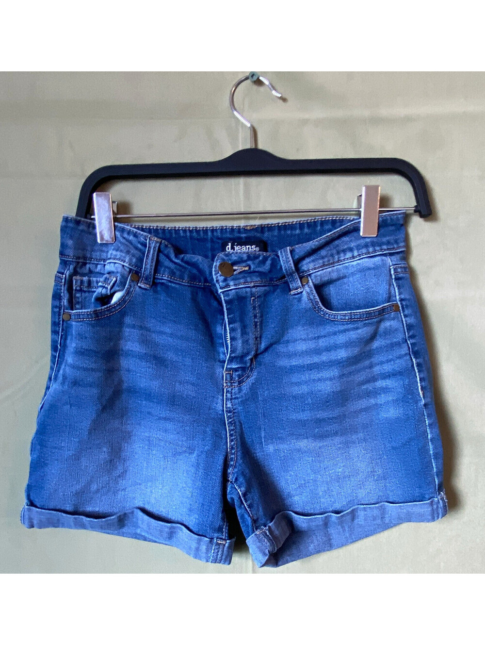 d.jeans Women's Size 10 Blue Cuffed Denim Shorts Mid Rise Stretch Pockets 3"